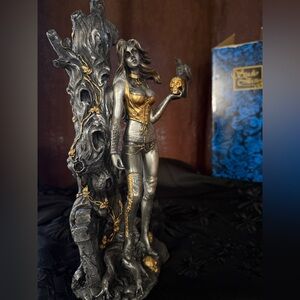 Veronese Design Hecate Greek Goddess